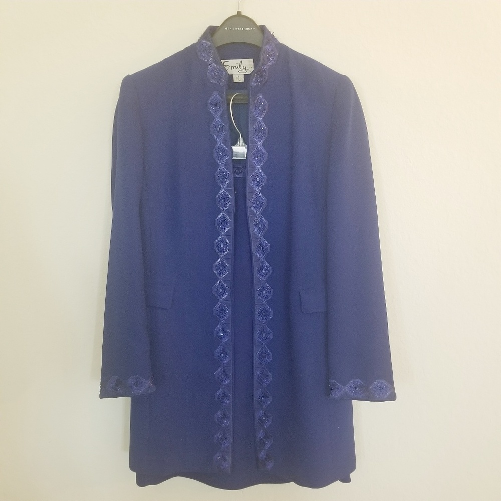 Emily dark blue suit